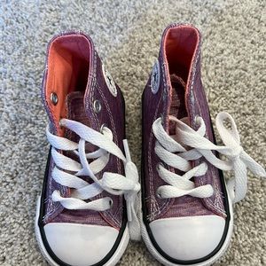 New converse all star kids! Size 6.